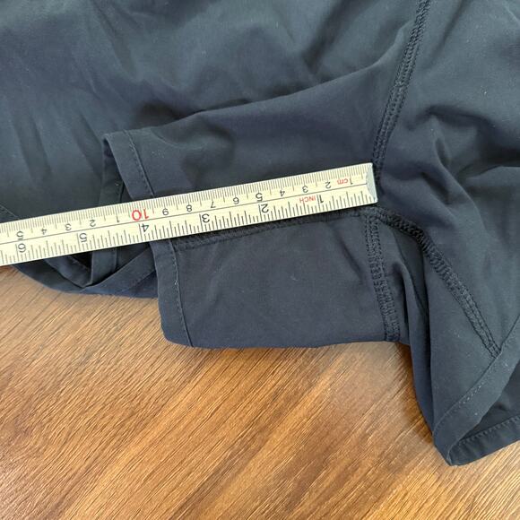 Lululemon Tracker Shorts Lined Black Sz 8 Athleisure Active Tennis Pickleball - Picture 6 of 8